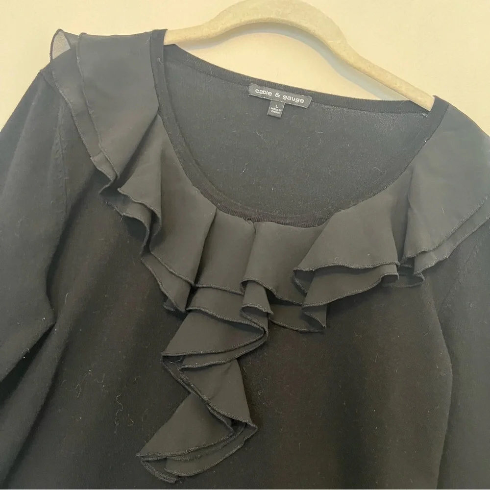 Cable & Gauge Black V-Neck Sweater Whimsigoth Ruffle Large 3/4‎ sleeves